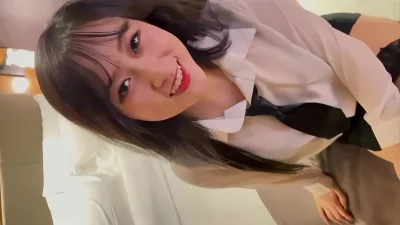 “我发骚了，这里烫烫的”顶美大三女学生的极致反差！哪个男人顶的住